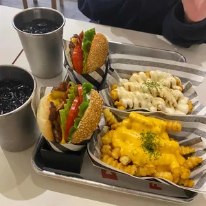 다운타우너 대표 사진