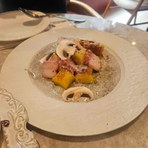 더미뇽 서울 대표 사진