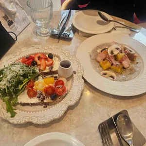 더미뇽 서울 대표 사진