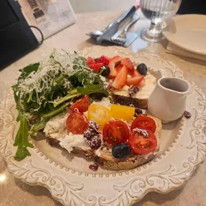 더미뇽 서울 대표 사진