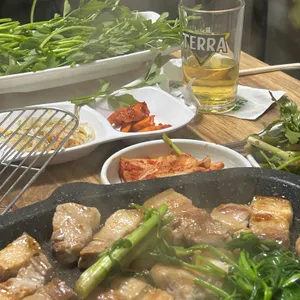 초자연식당 대표 사진