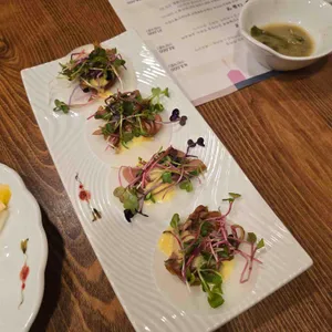 청라연 한정식 대표 사진