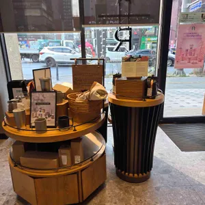 스타벅스 대표 사진