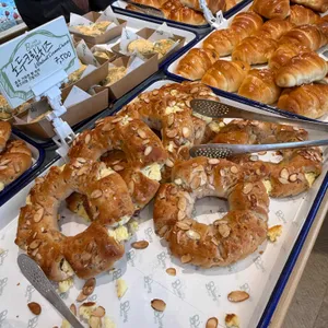 봉주르 카페 사진