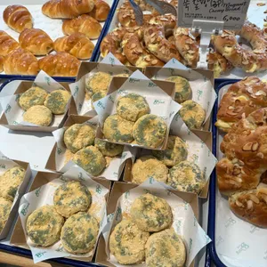 봉주르 카페 리뷰 사진