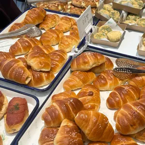 봉주르 카페 리뷰 사진