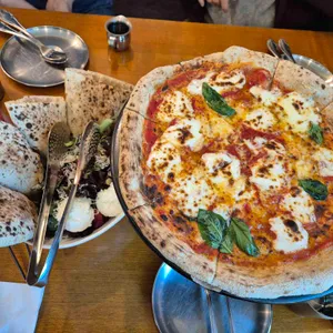 핏짜굽는언니 사진 1