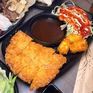 육회한뭉티기&연어 사진