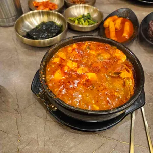 완뚝순두부 사진 1