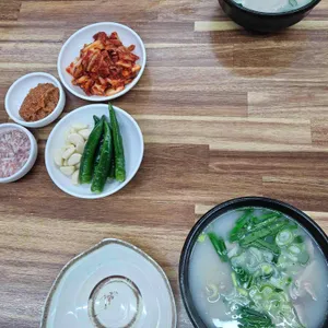 장터국밥 사진