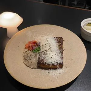 오름 대표 사진