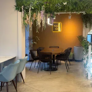 플라랜드앤카페 리뷰 사진