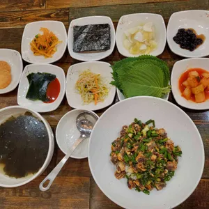 강릉엄지네꼬막집 대표 사진