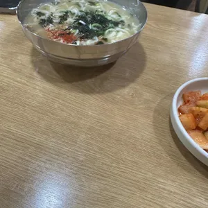소문난시장칼국수 대표 사진