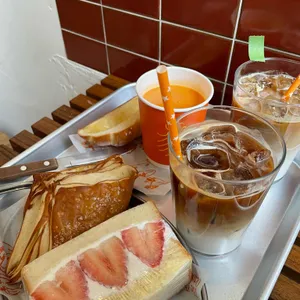 악토버 베이커리 대표 사진