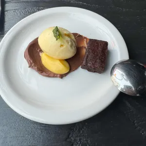 엘로코 대표 사진