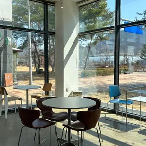 오름 대표 사진