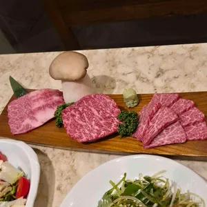 우적 대표 사진