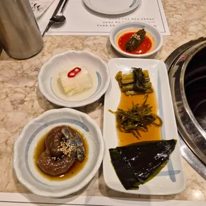 우적 대표 사진