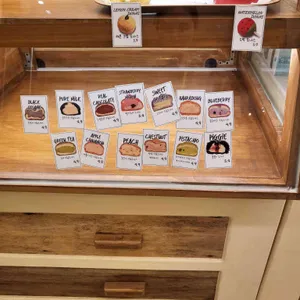 도나스데이 리뷰 사진