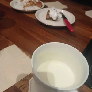 아디스브라운 사진