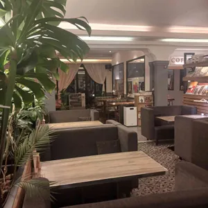 아디스브라운 대표 사진