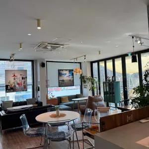 플랫 대표 사진