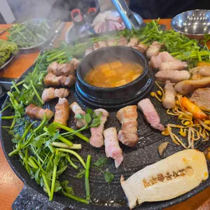 효자동솥뚜껑 대표 사진