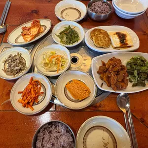 생생이두부보쌈 대표 사진