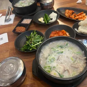 대건명가 돼지국밥 대표 사진