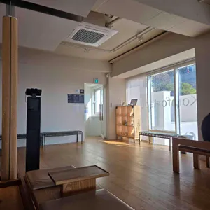 콤포타블 대표 사진