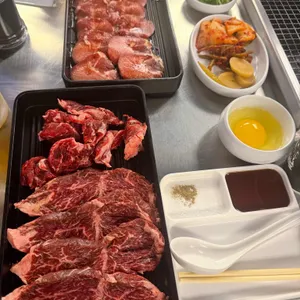 호르몬치치 사진 2