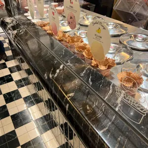 에맥앤볼리오스 사진