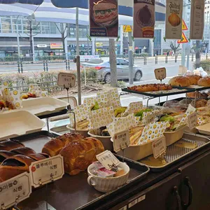 테이크파이브 대표 사진