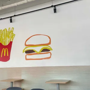 맥도날드 대표 사진