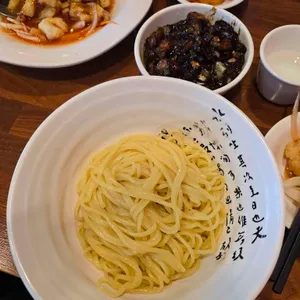 성동관 대표 사진