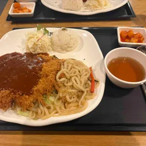 홍익돈까스 사진 1