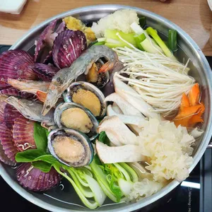 밀정원 대표 사진