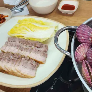 밀정원 대표 사진