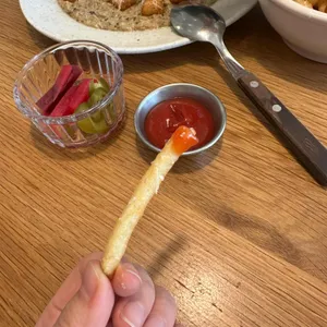 콤바크 대표 사진