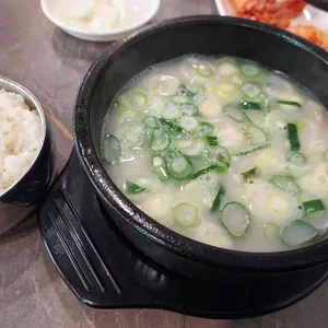 신촌설렁탕오두막돈가스 사진 1