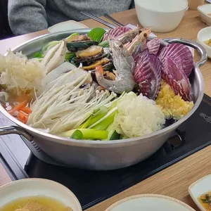 밀정원 대표 사진