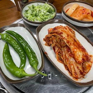 왕골장작불곰탕 대표 사진