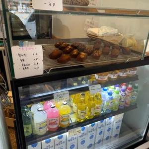 라운드어바웃 리뷰 사진