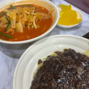 독립문영천시장 손씨네중국집 대표 사진