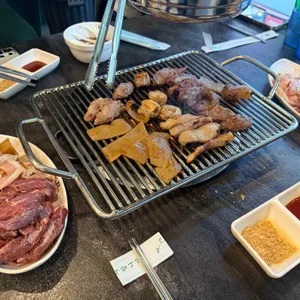 불판위에서춤추는갈매기 대표 사진