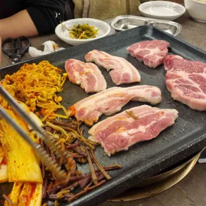 신흥부네고깃집 사진 2