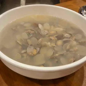 오모리찌개생바지락손칼국수 대표 사진