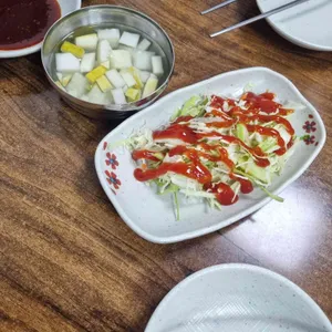 월드양념통닭 사진 1