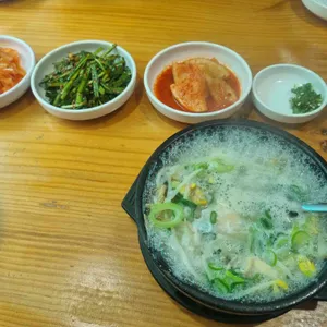 내고향콩나물국밥 사진 1